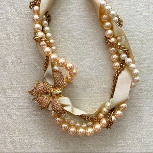 Cute as a Bow Fancy Choker Necklace